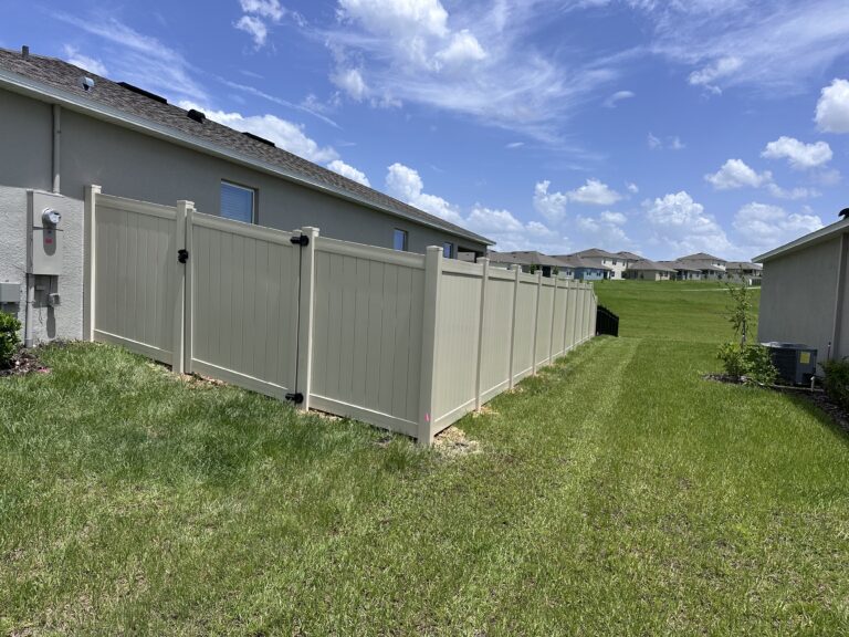 How To Get Your Fence Photo Ready Before Holiday Guests Arrive