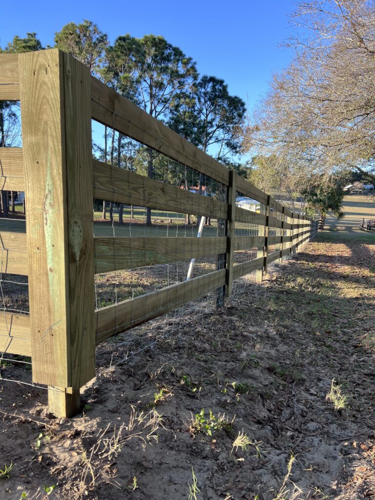 Why Your Fence Posts Rot So Fast In Florida And How To Stop It