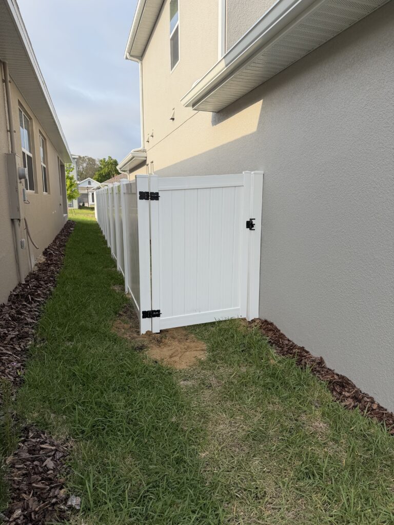 The Best Fence Styles To Hide An Ugly Pool Pump Or AC Unit